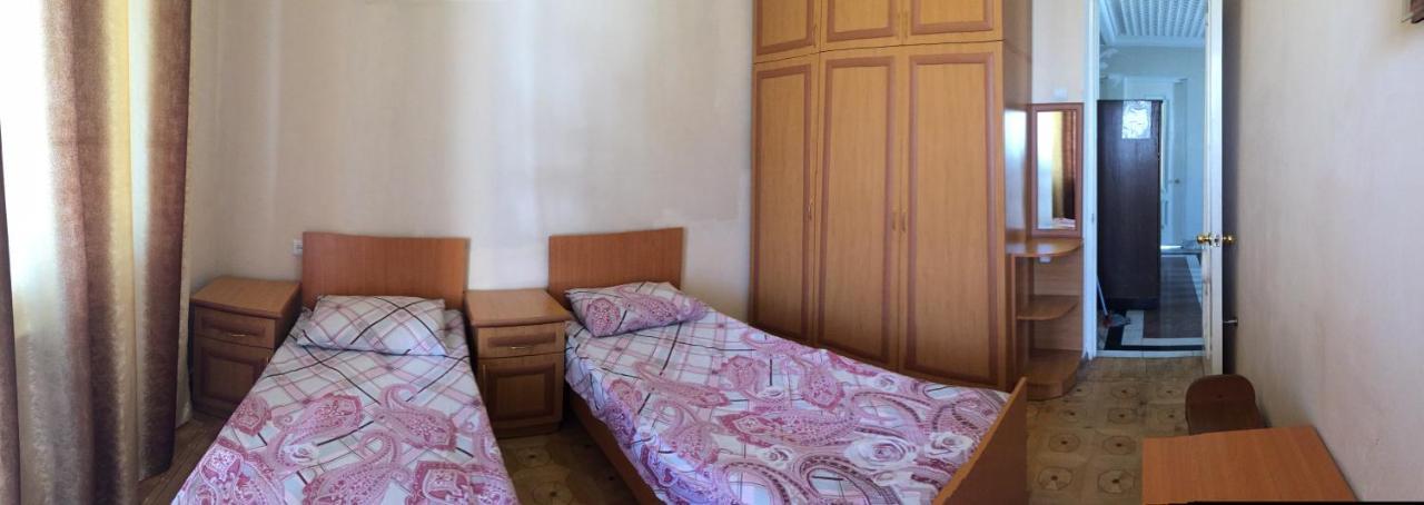 Guest House Lilia Yerevan Exterior photo