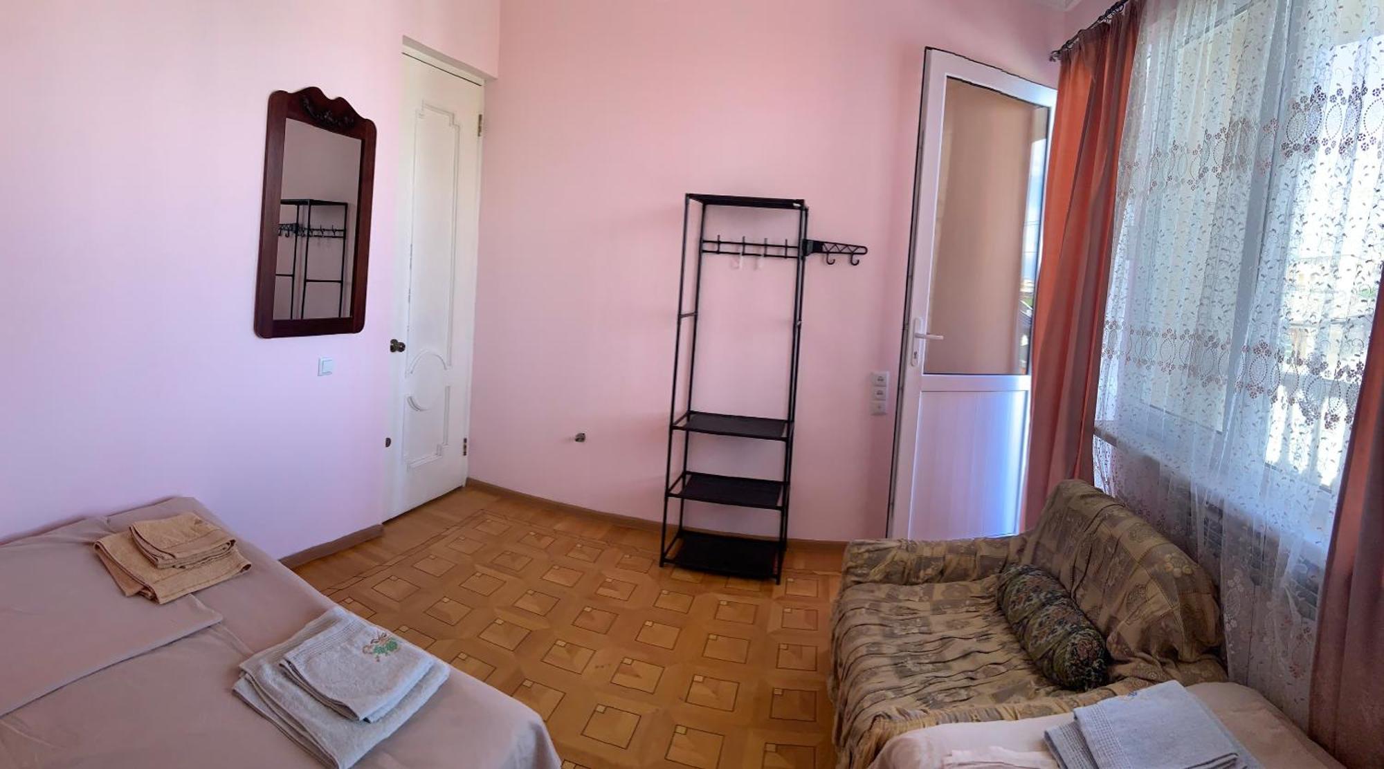 Guest House Lilia Yerevan Exterior photo