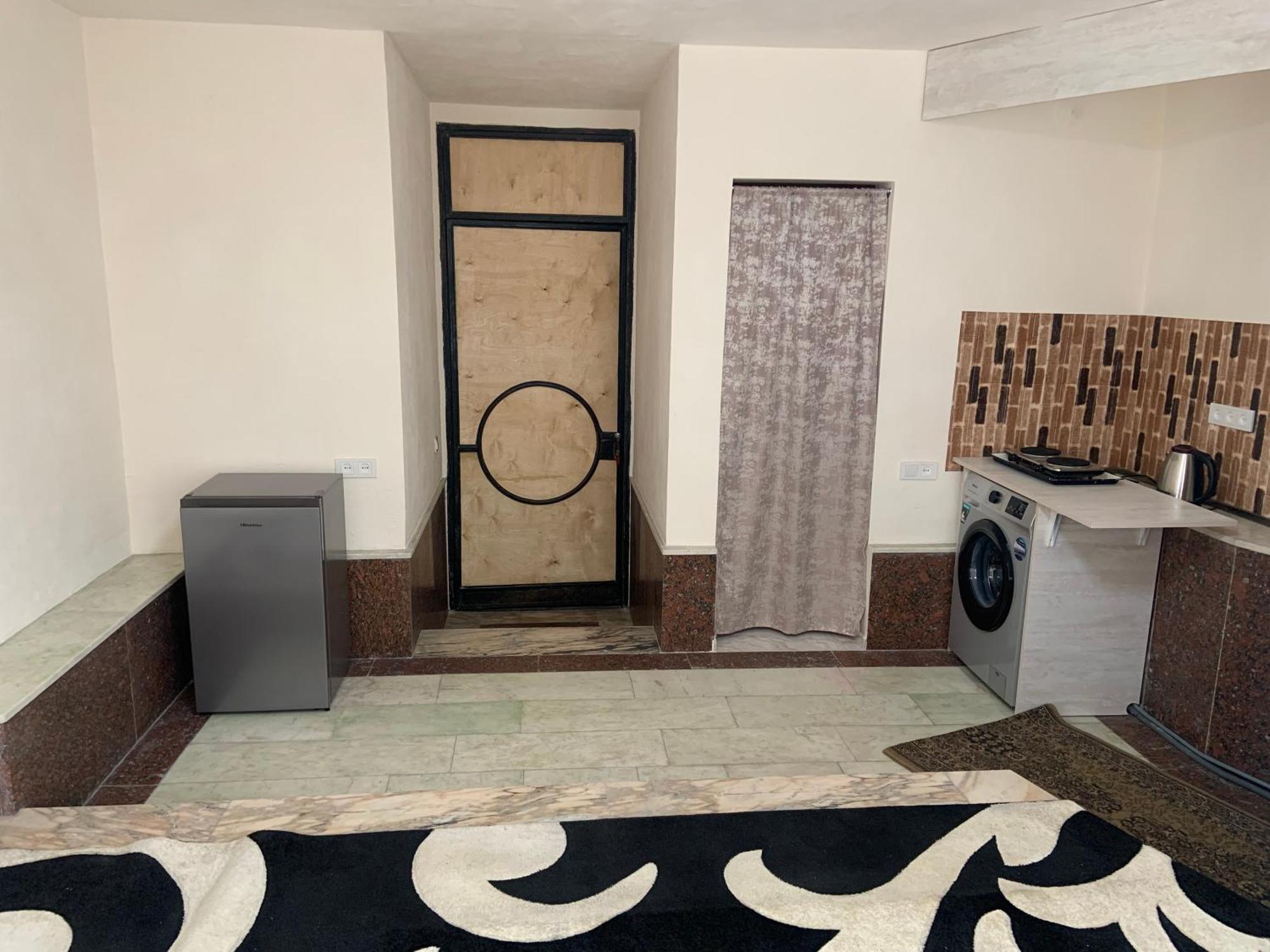 Guest House Lilia Yerevan Exterior photo