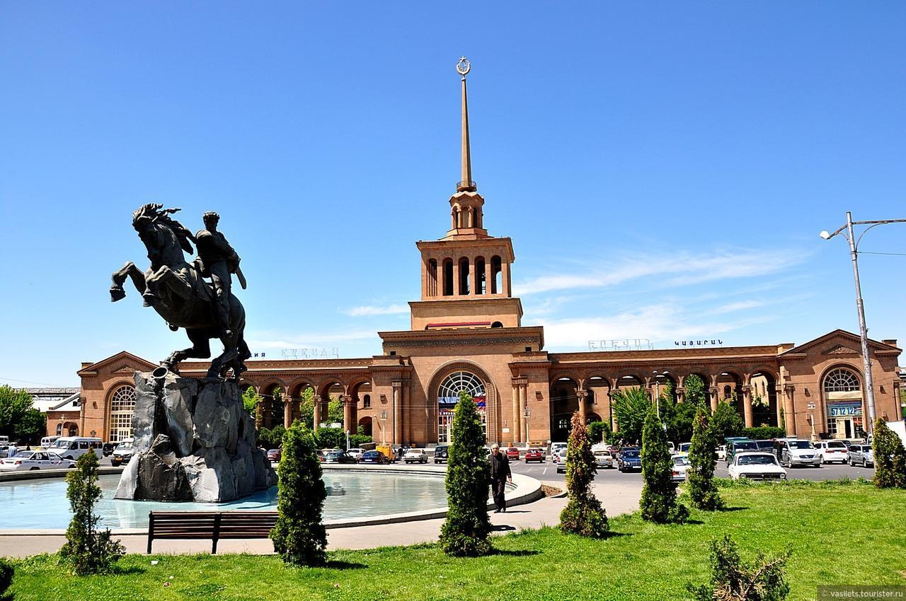 Guest House Lilia Yerevan Exterior photo