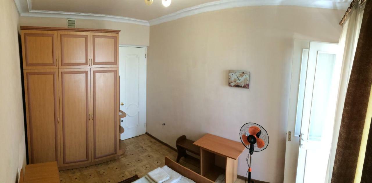 Guest House Lilia Yerevan Exterior photo